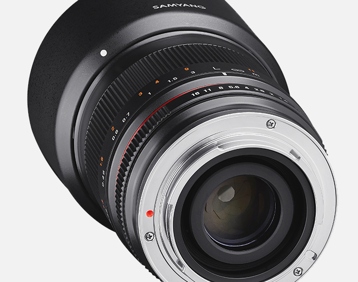 samyang-product-photo-mf-lenses-35mm-f1.2-camera-lenses-banner_03